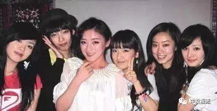 吃瓜娱乐姐妹是谁,揭秘“吃瓜娱乐姐妹”背后的神秘故事